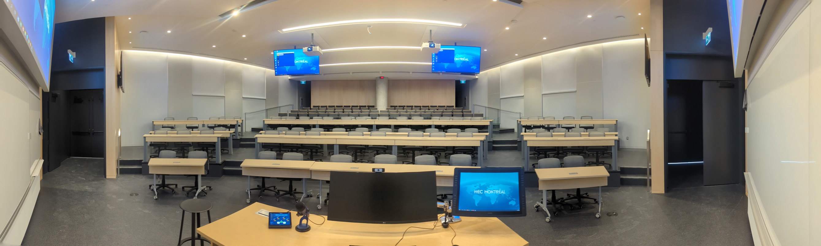 Salle de classe vue de la personne enseignante